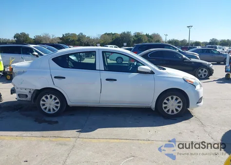 2016 Nissan Versa 1.6 S из США, поврежденный, VIN 3N1CN7AP9GL911365